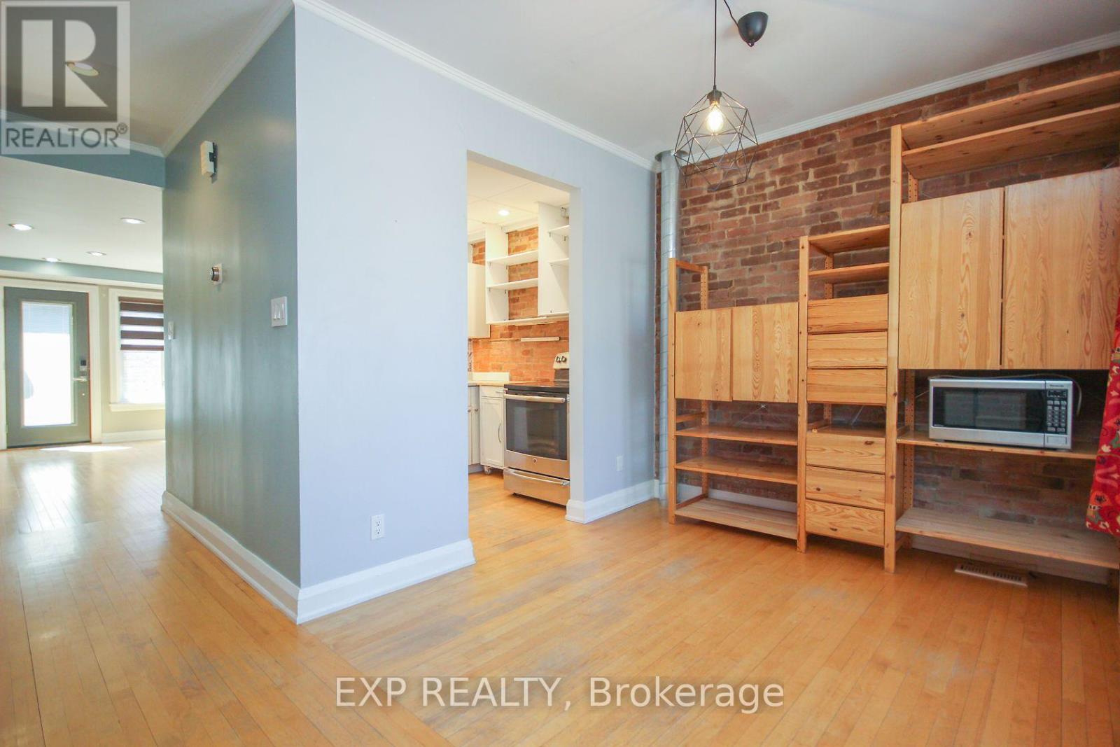 114 SWEETLAND AVENUE, Ottawa. Luxury613. By Peter Sagos - Image 11