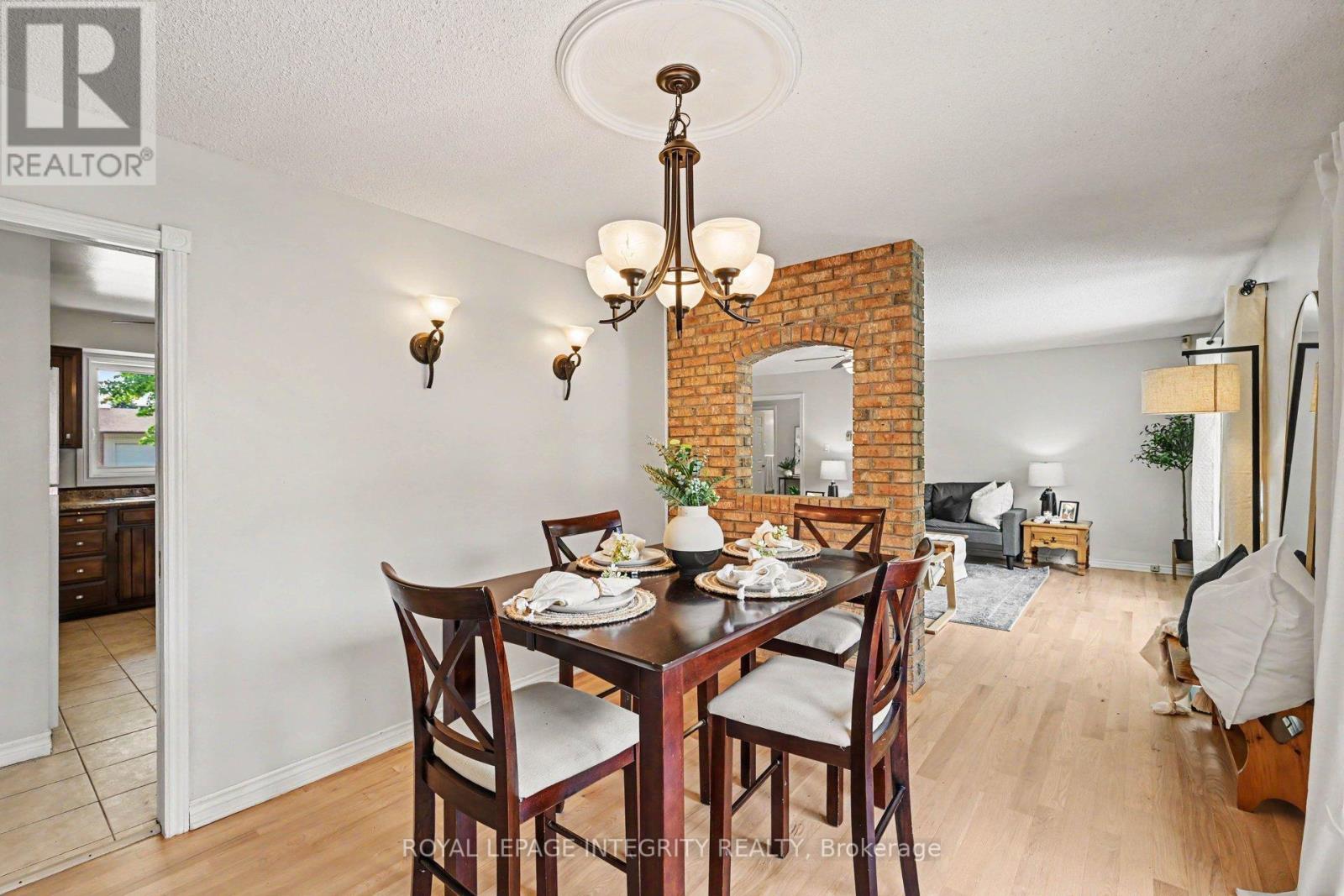 19 JESSIE DRIVE, Ottawa. Luxury613. By Peter Sagos - Image 6