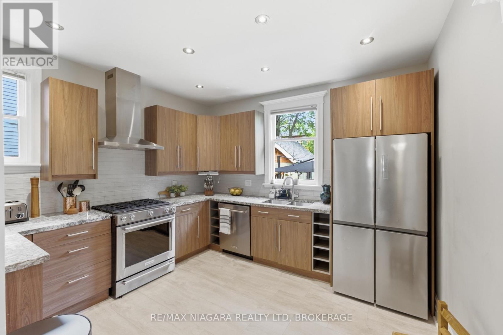 2 COTTAGE AVENUE - 12