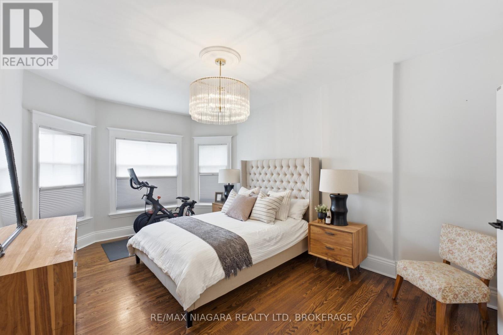 2 COTTAGE AVENUE - 17