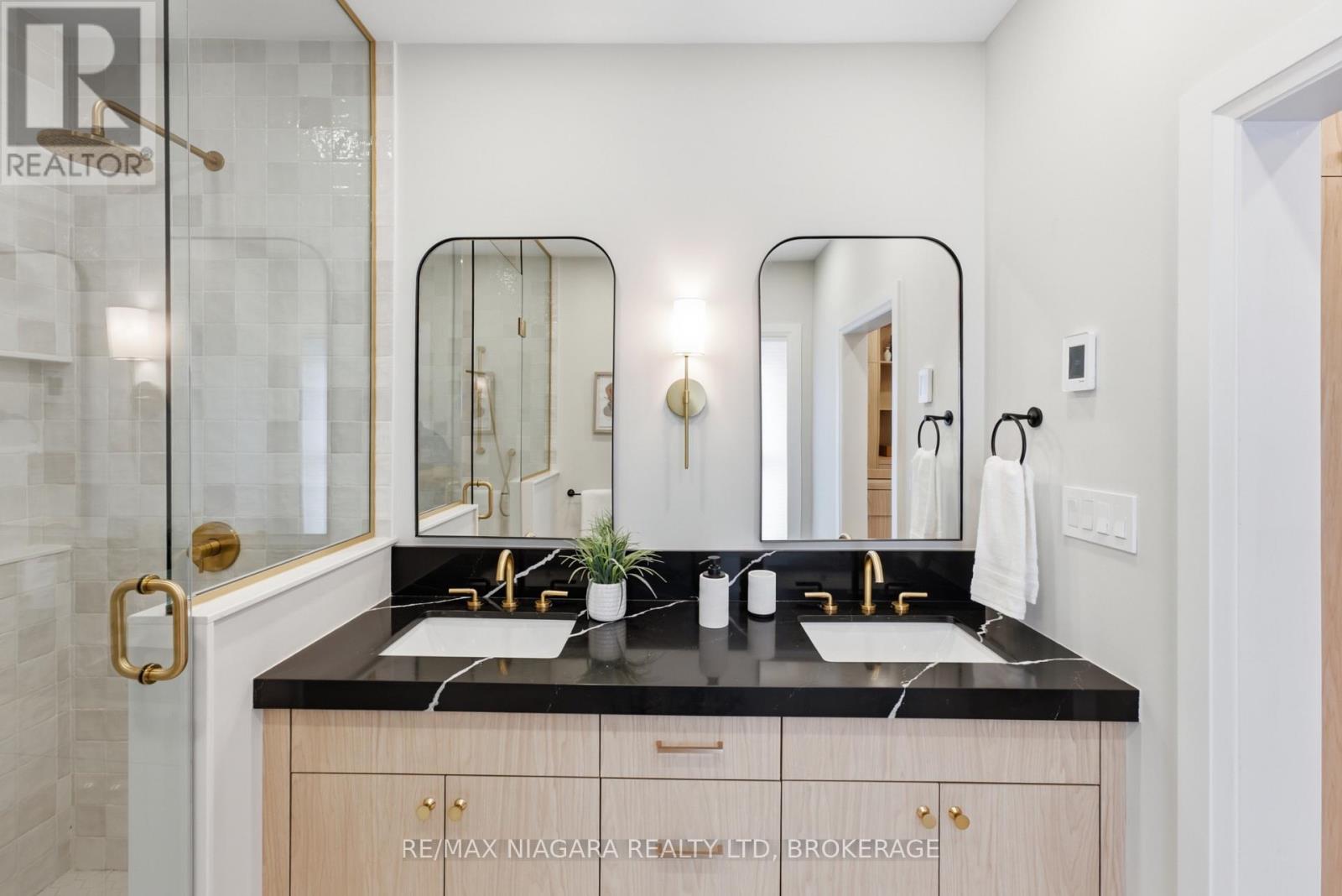 2 COTTAGE AVENUE - 21