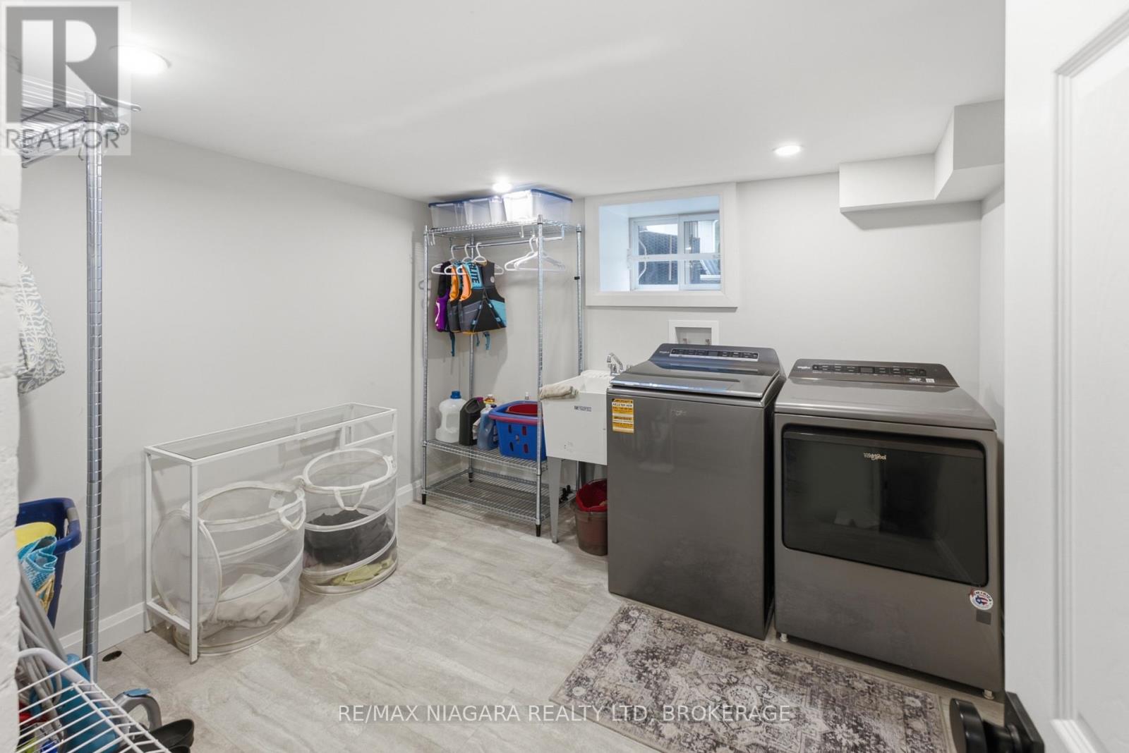 2 COTTAGE AVENUE - 30