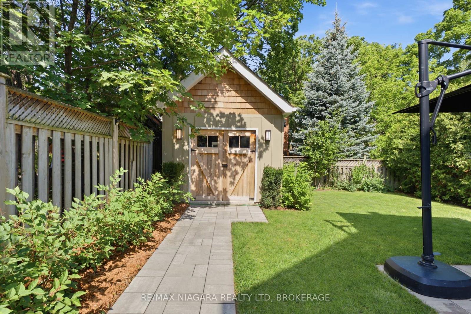 2 COTTAGE AVENUE - 31