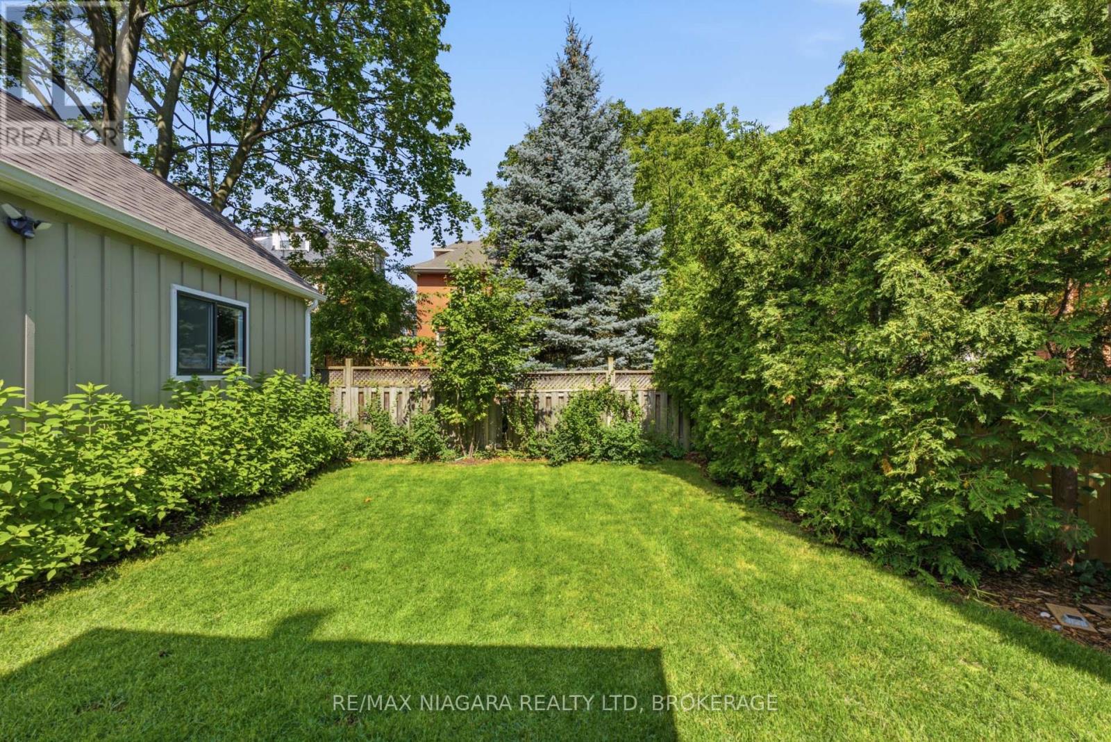 2 COTTAGE AVENUE - 34