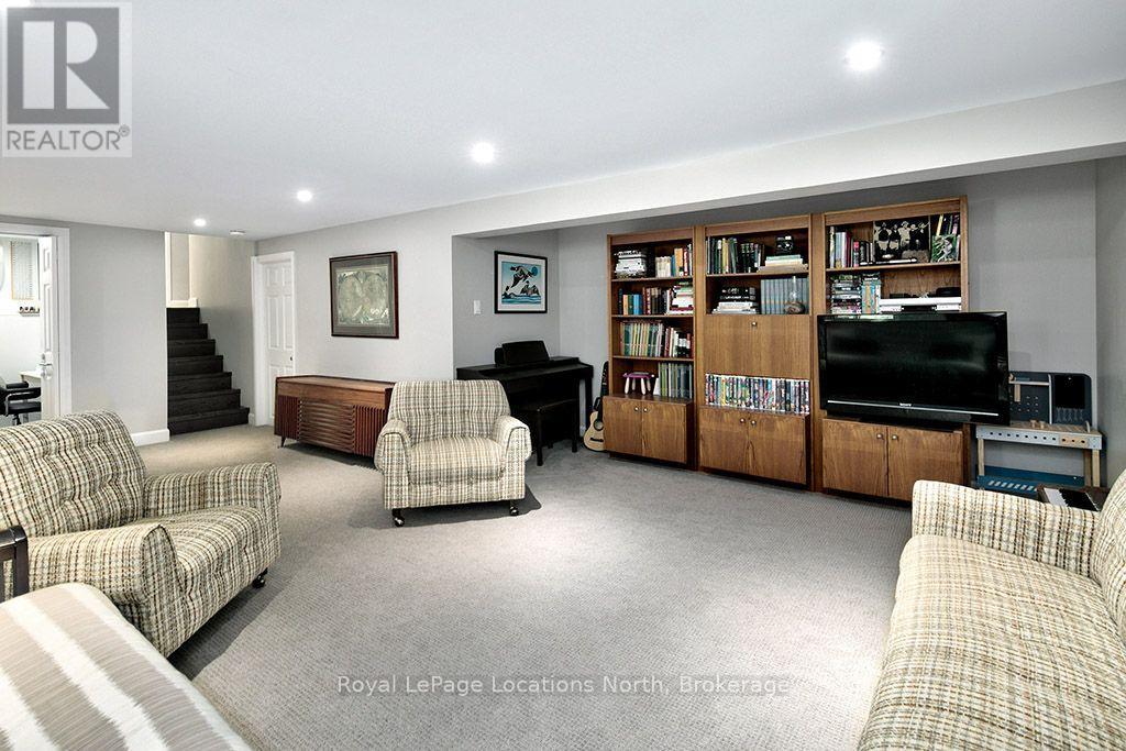 194 MONTGOMERY STREET - 19
