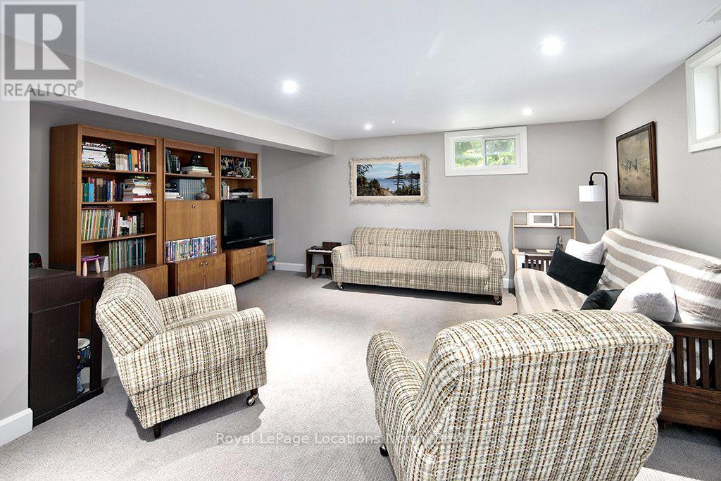 194 MONTGOMERY STREET - 20