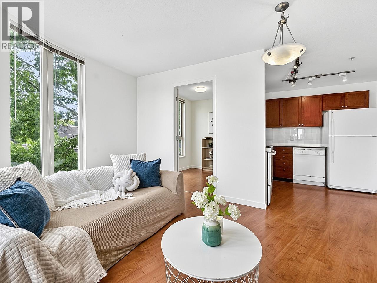 1 Bed, 1 Bath Apartment for Sale in Vancouver – 309 3089 OAK STREET, Vancouver – MLS# R3146006 - Image 5