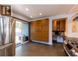 2549 Bendale Road, North Vancouver, BC V7H1G6 Photo 12
