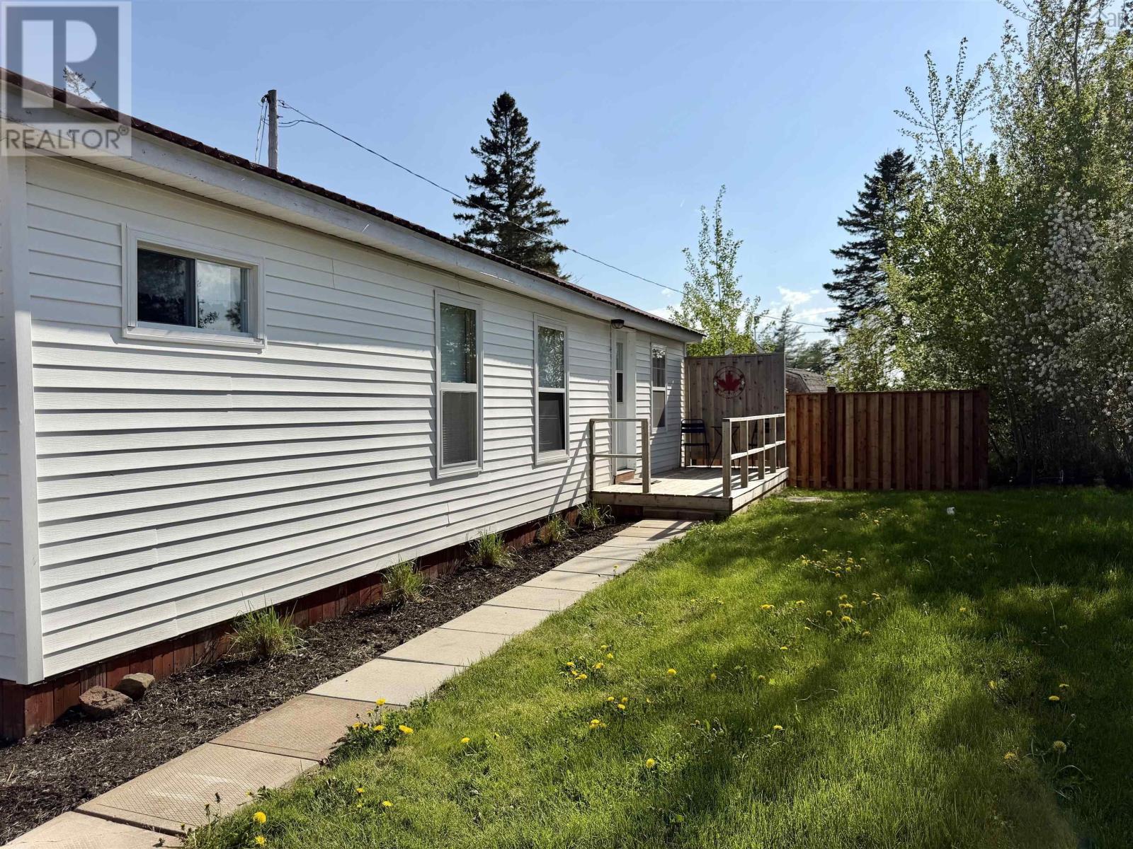 40 Jackson Point Road - 4