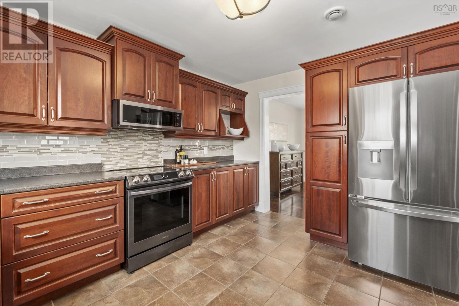 19 Acorn Avenue - 10