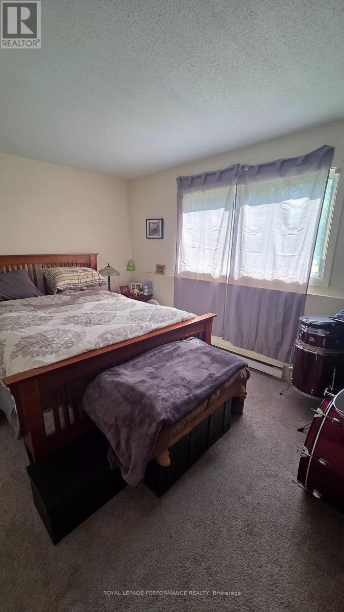 #115 218 VIEWMOUNT DRIVE - 3