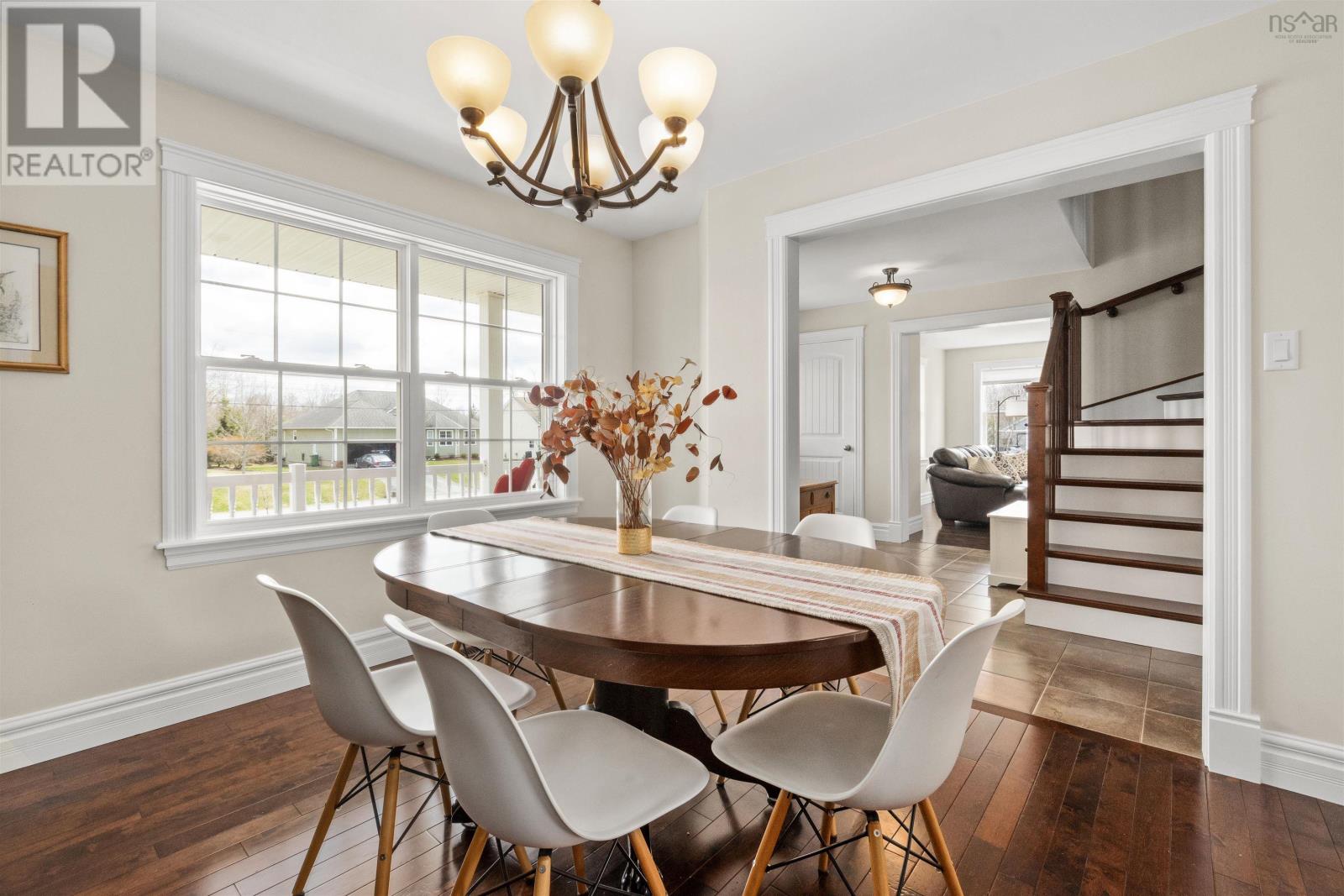 19 Acorn Avenue - 18