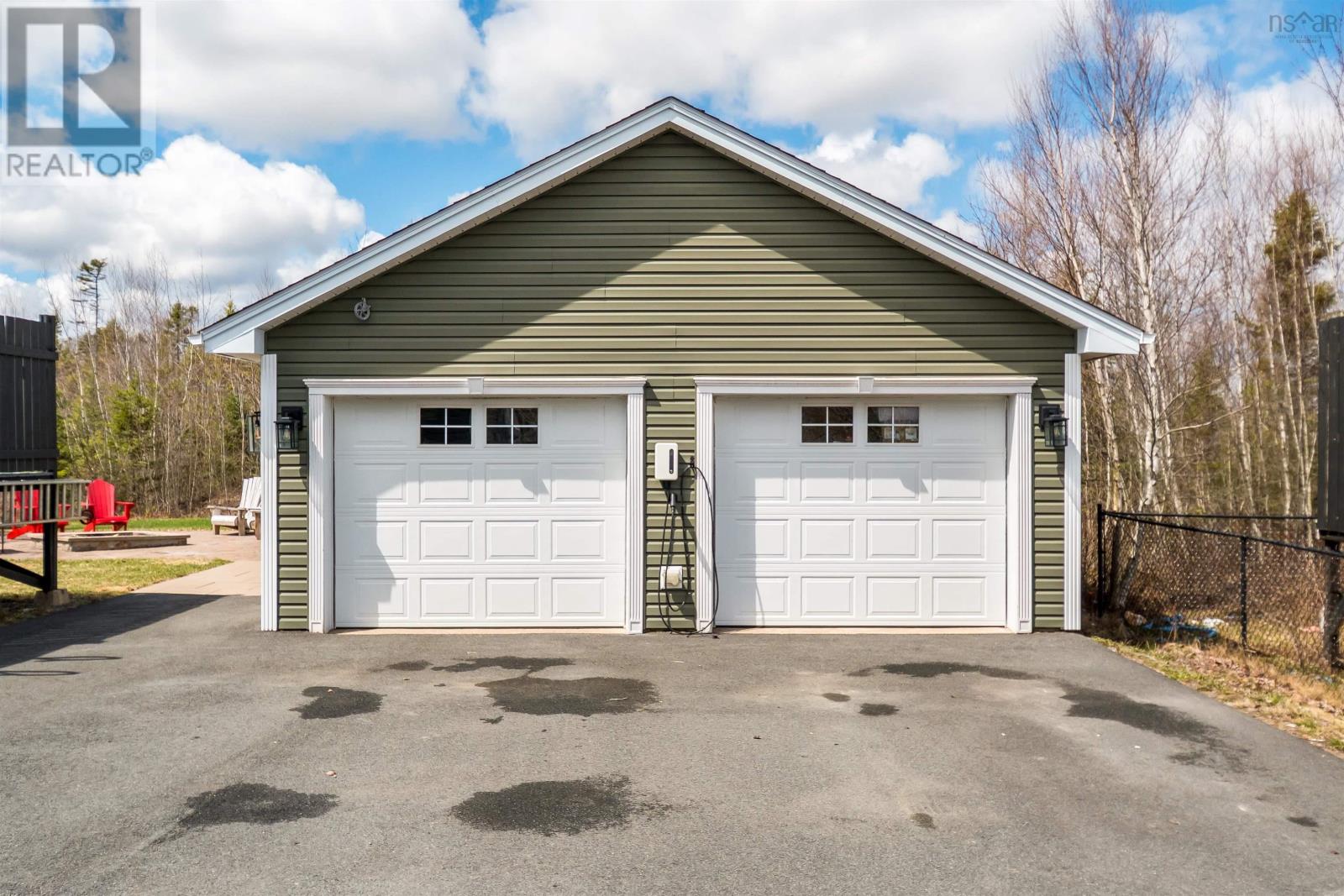 19 Acorn Avenue - 37