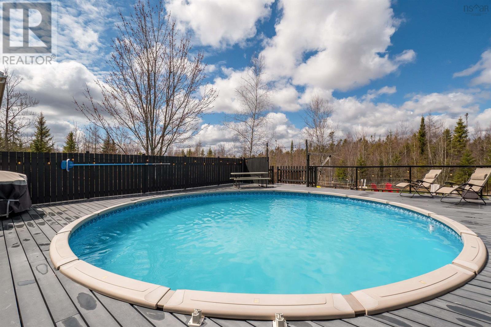19 Acorn Avenue - 40