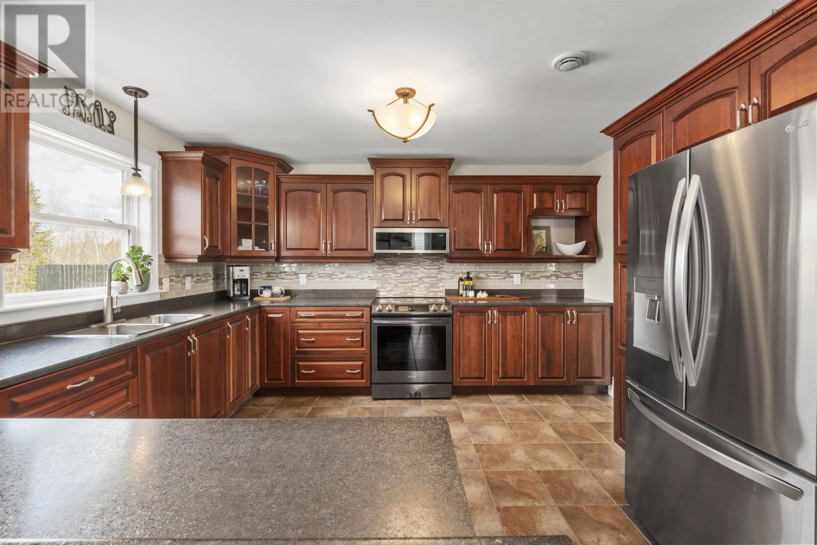 19 Acorn Avenue - 9