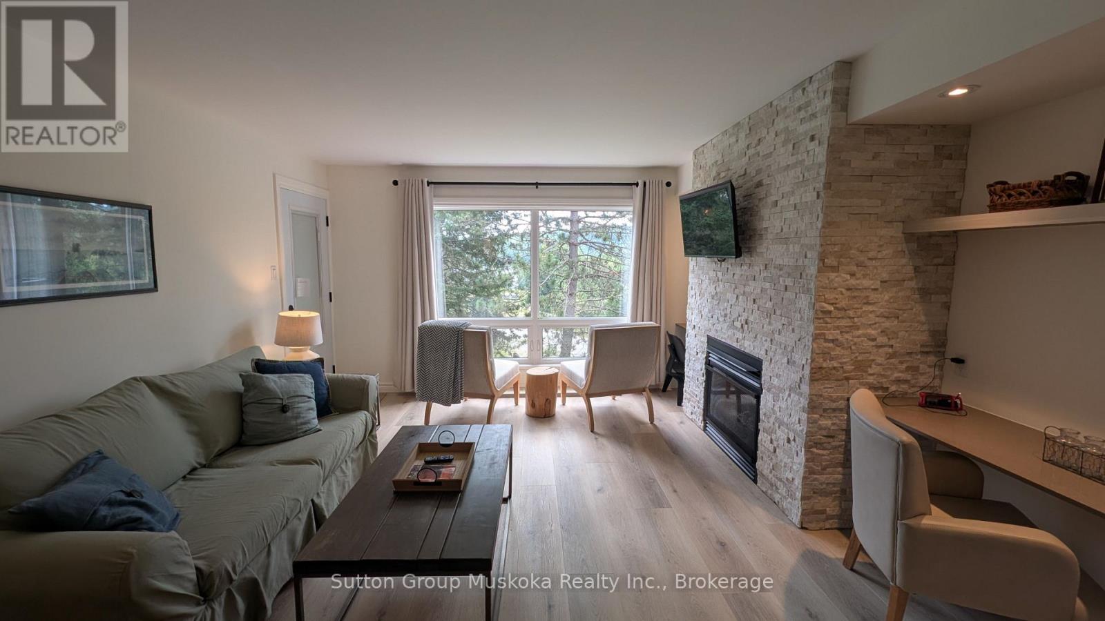 52-205 DEERHURST DRIVE - 4
