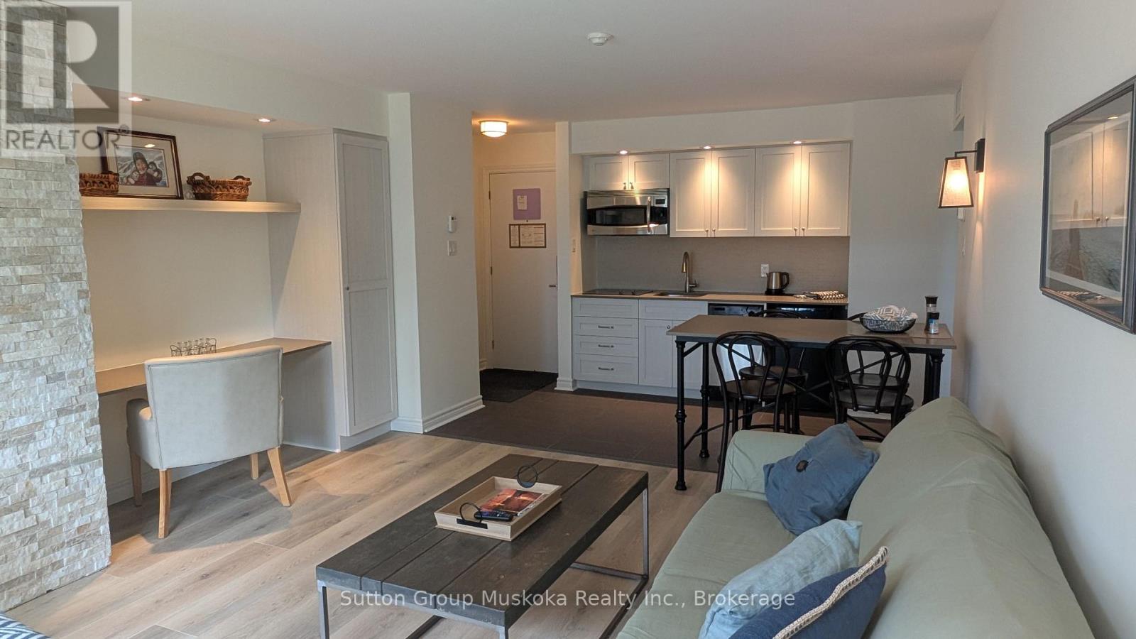 52-205 DEERHURST DRIVE - 6