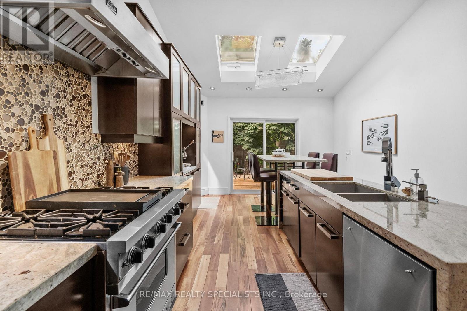 418 OSSINGTON AVENUE - Image 18