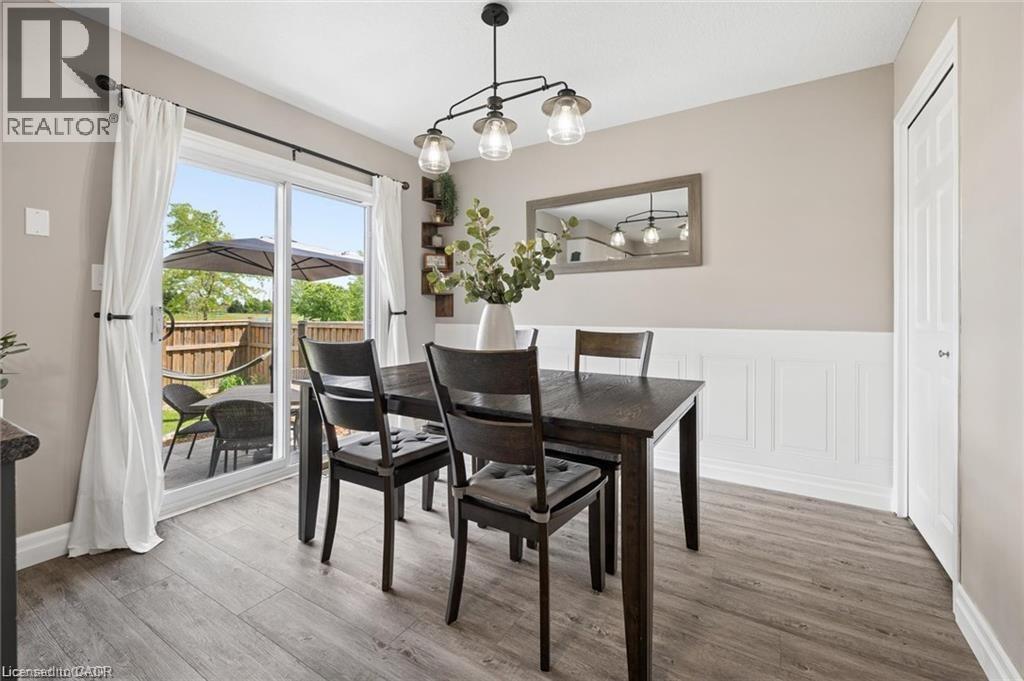 16 WHITE SANDS Court - 13