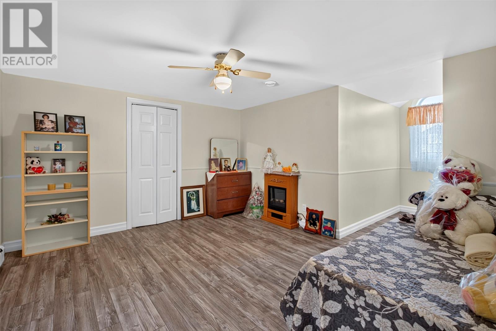 21 - 23 Boyd Avenue - 24