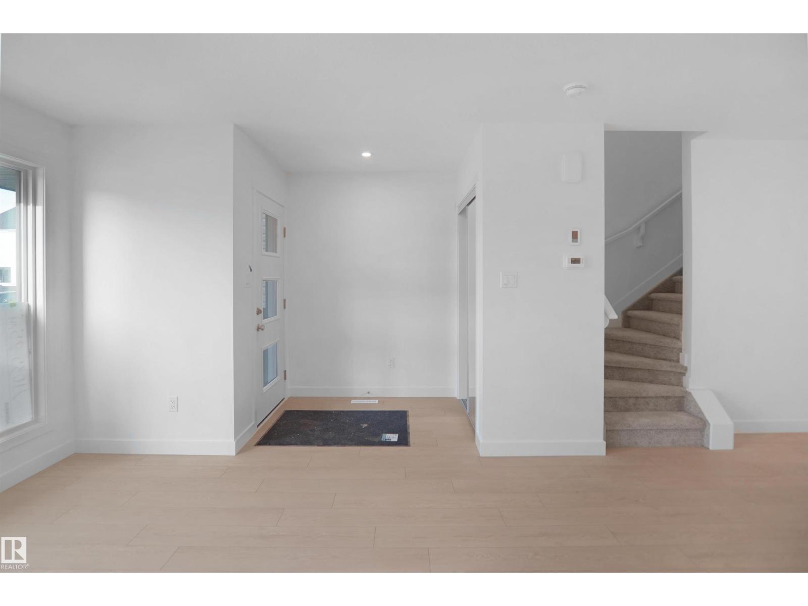 21035 25 AV NW - 4