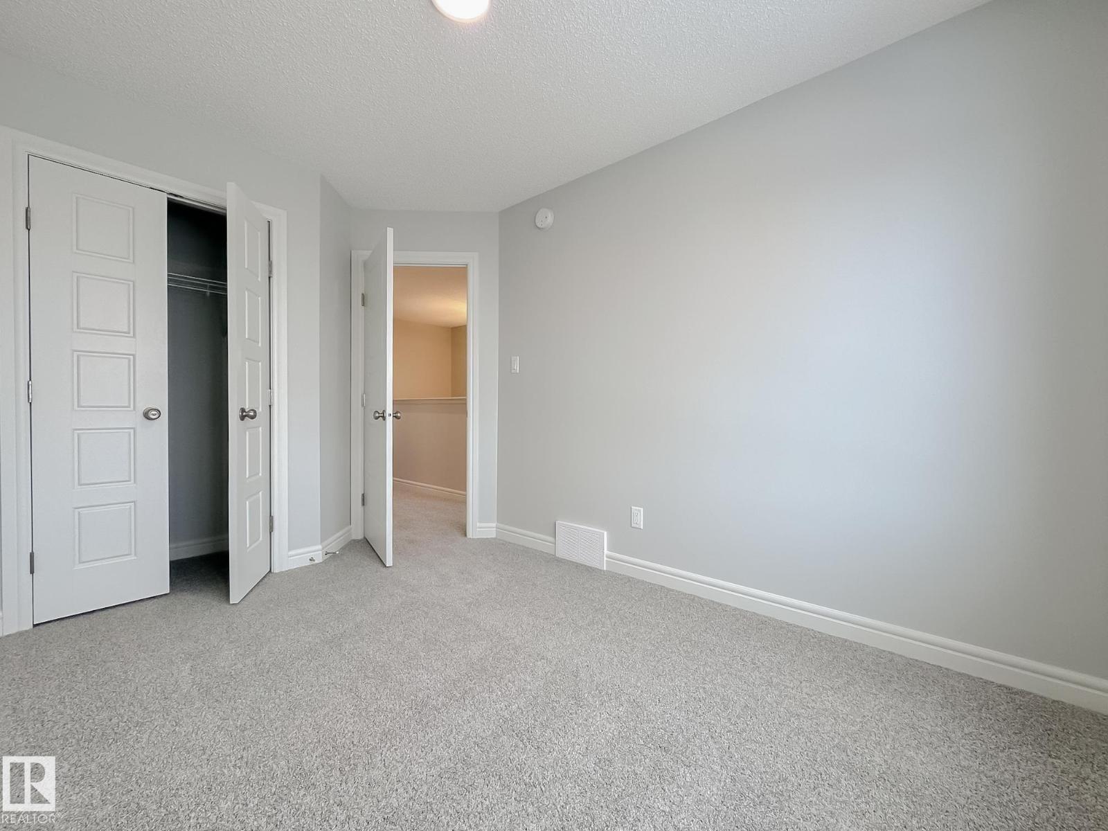 21031 25 AV NW - 21