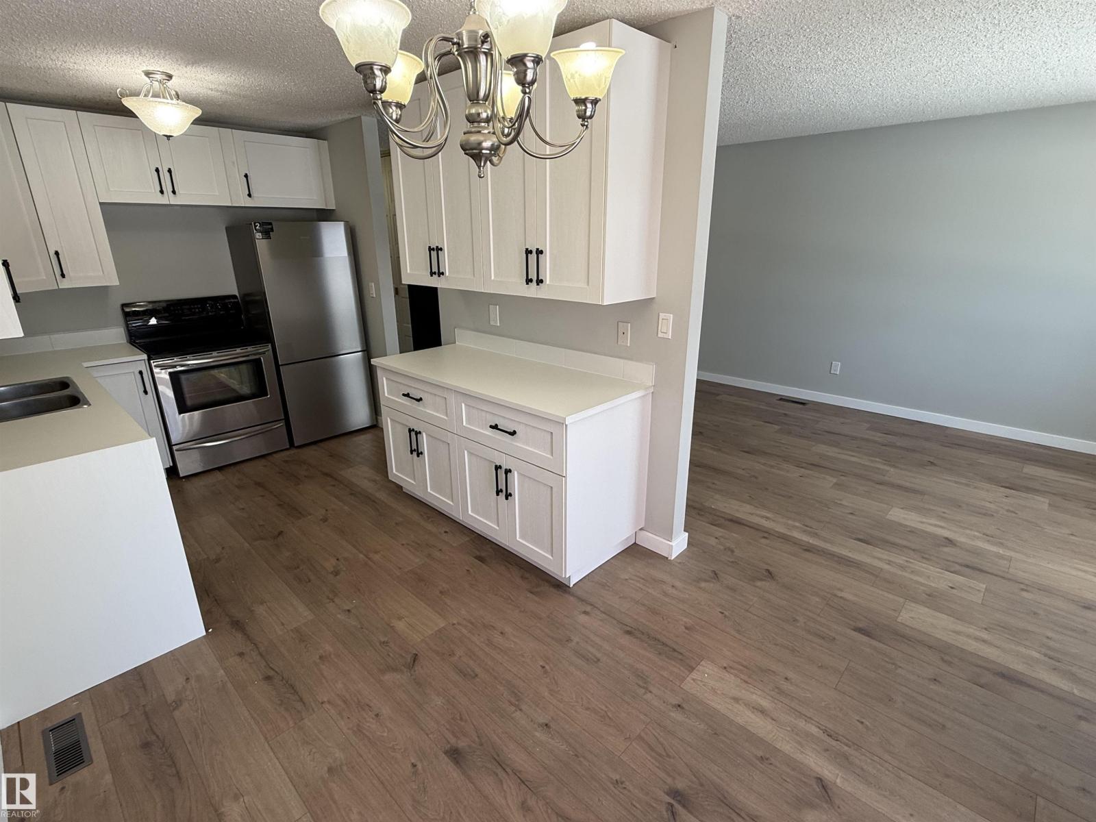 10654 BEAUMARIS RD NW - 12