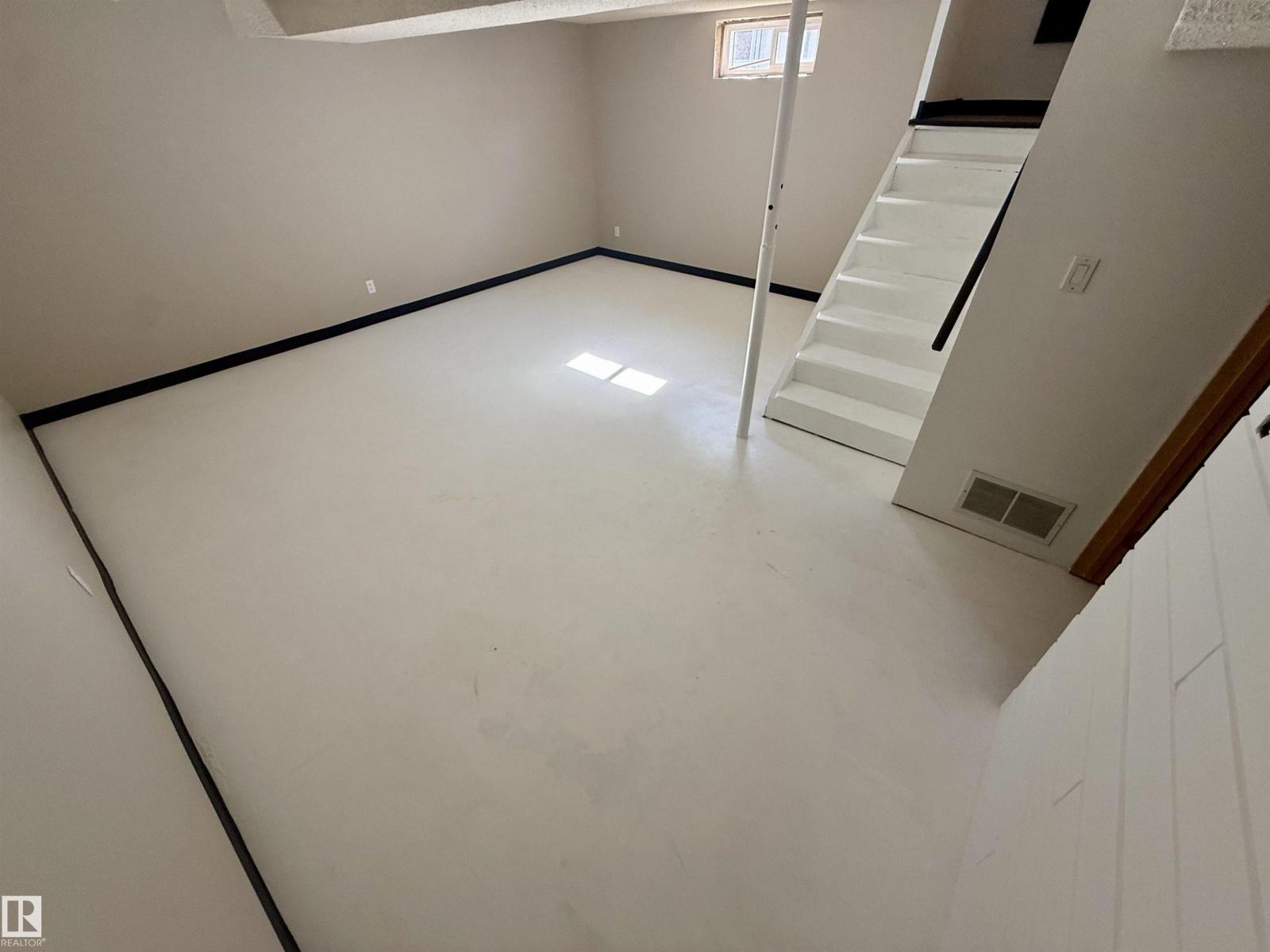 10654 BEAUMARIS RD NW - 21