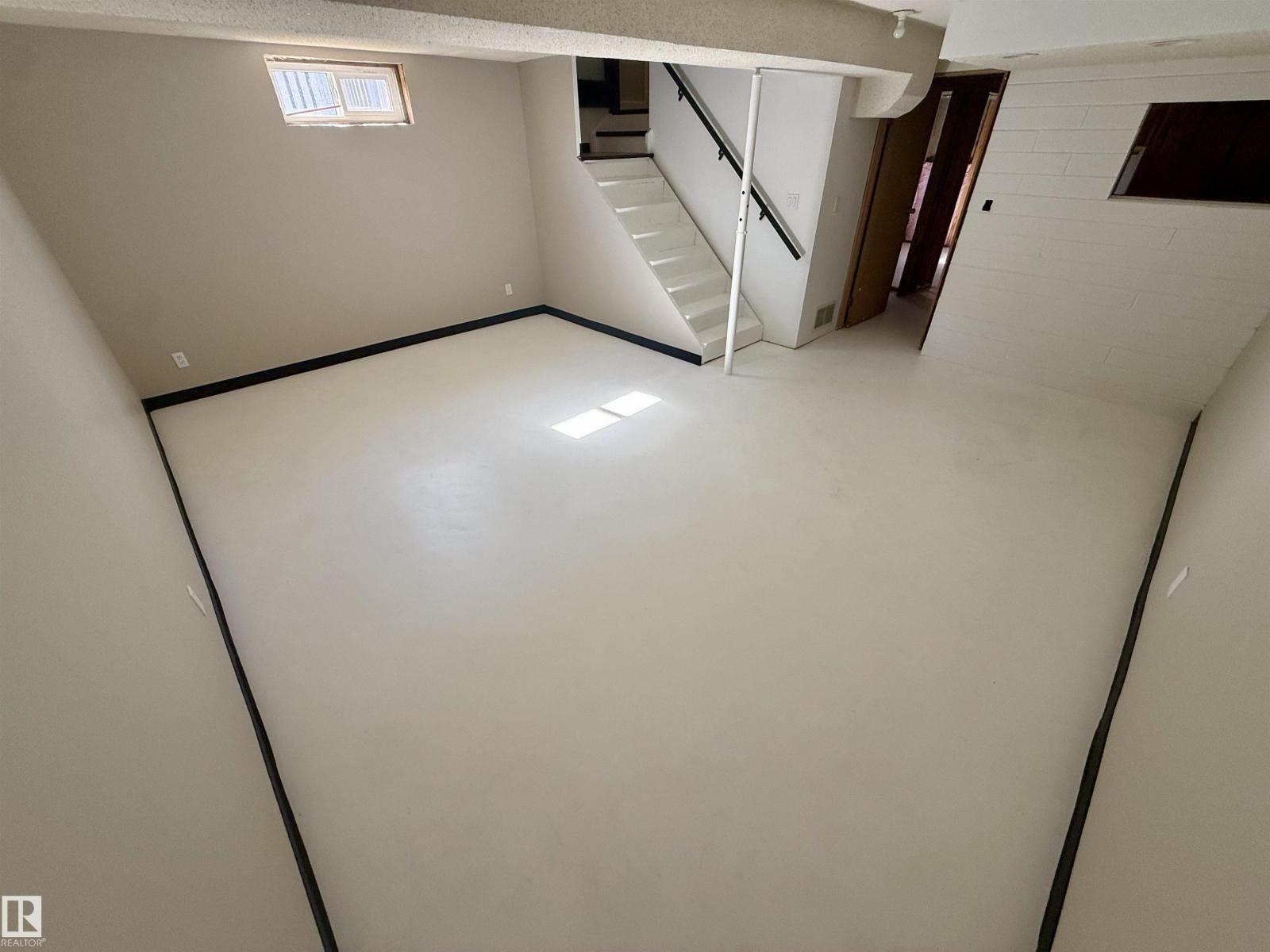 10654 BEAUMARIS RD NW - 22