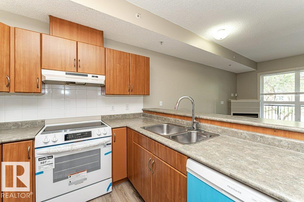 #302 11103 84 AV NW - 13