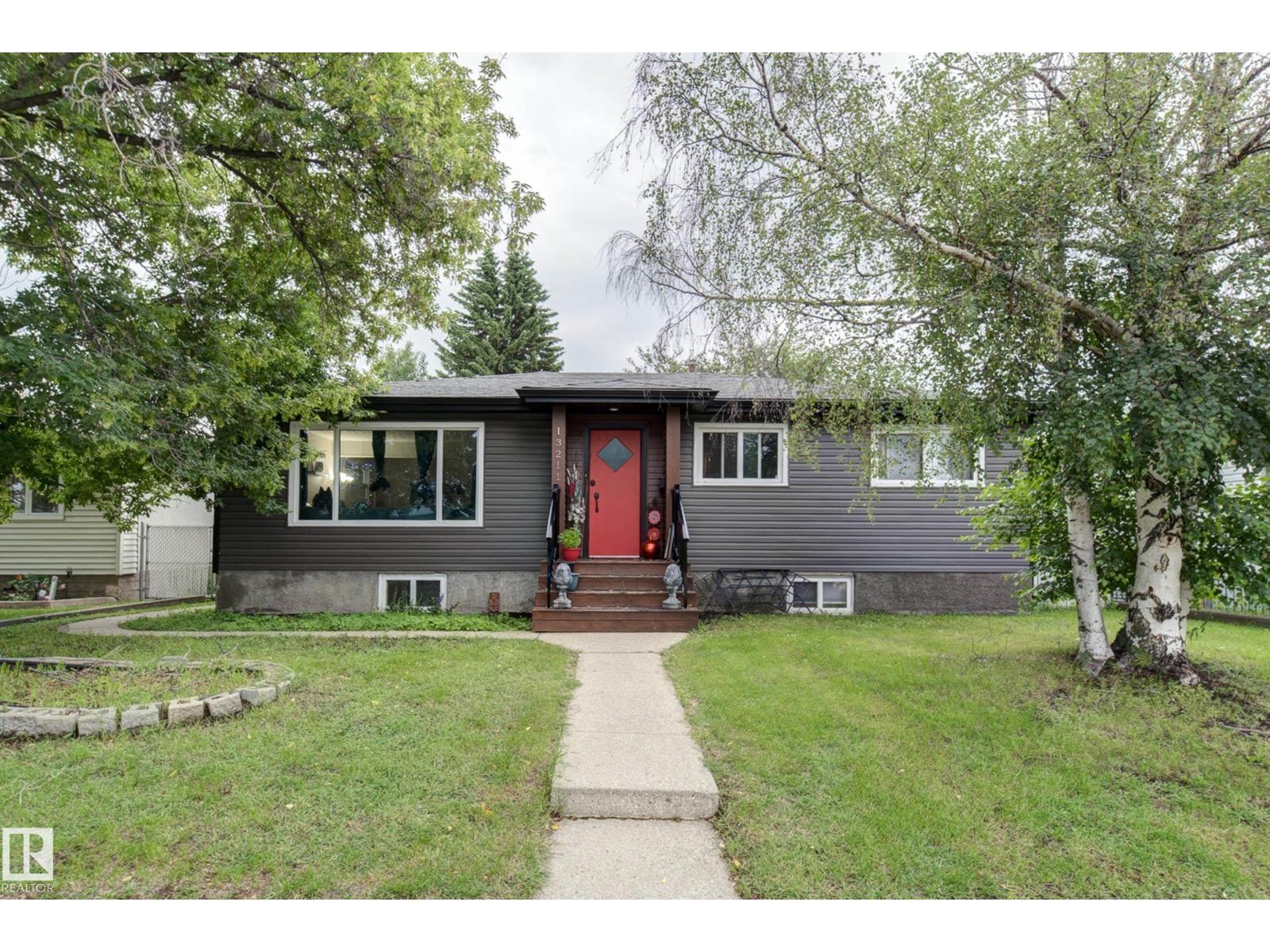 13211 77 ST NW - 1