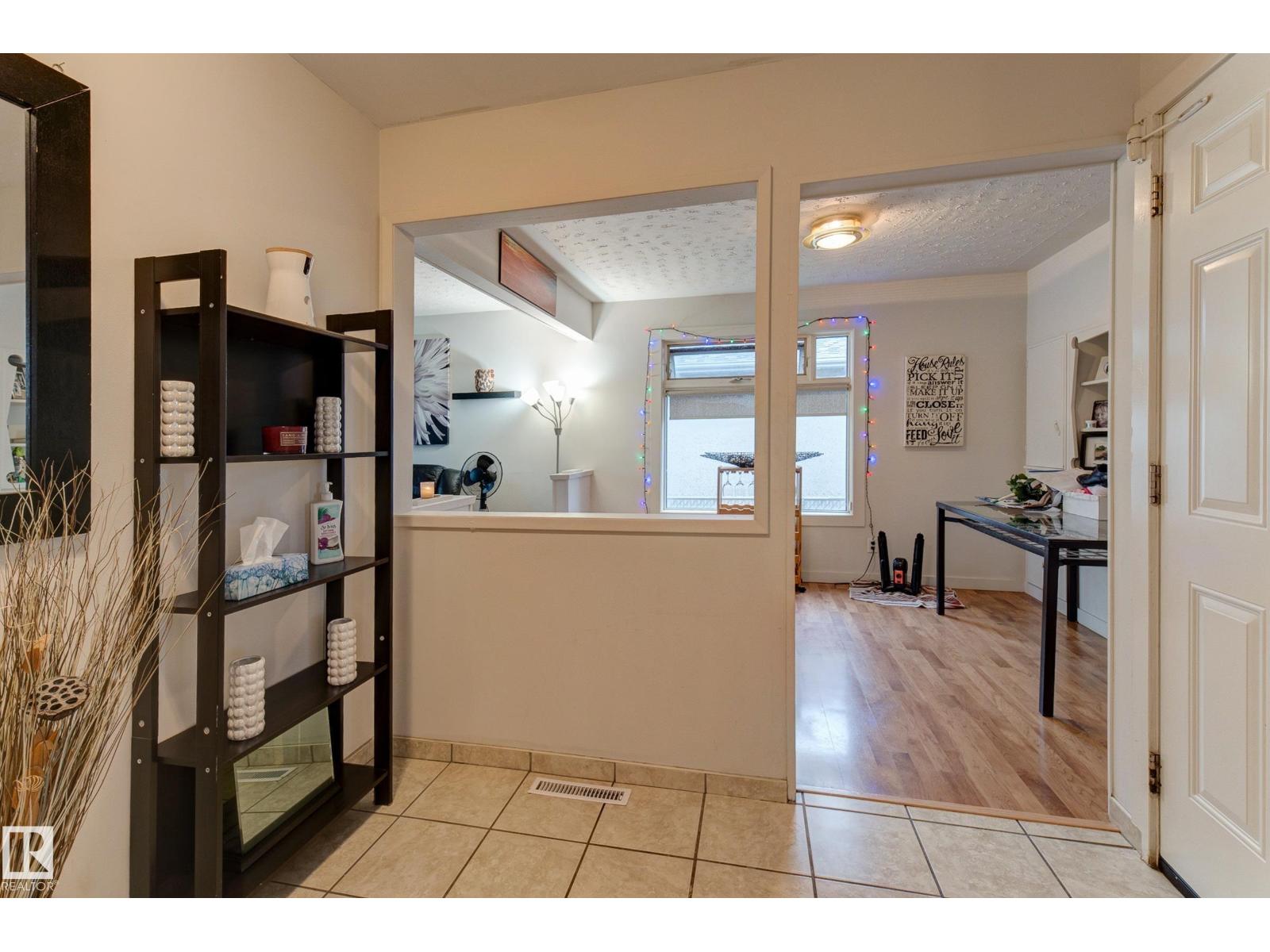 13211 77 ST NW - 15