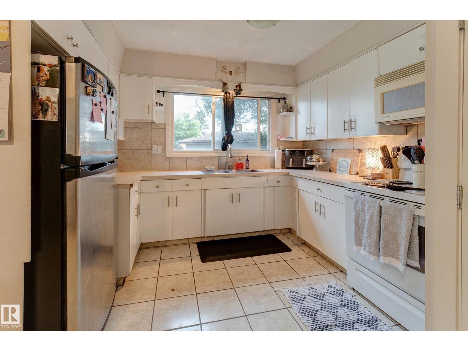 13211 77 ST NW - 17