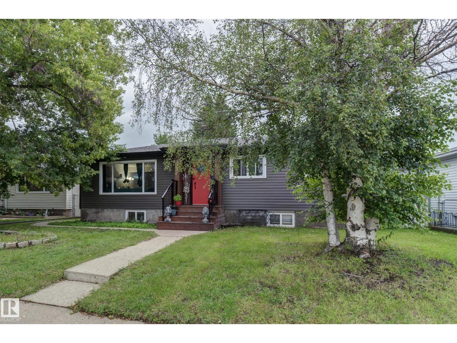 13211 77 ST NW - 3
