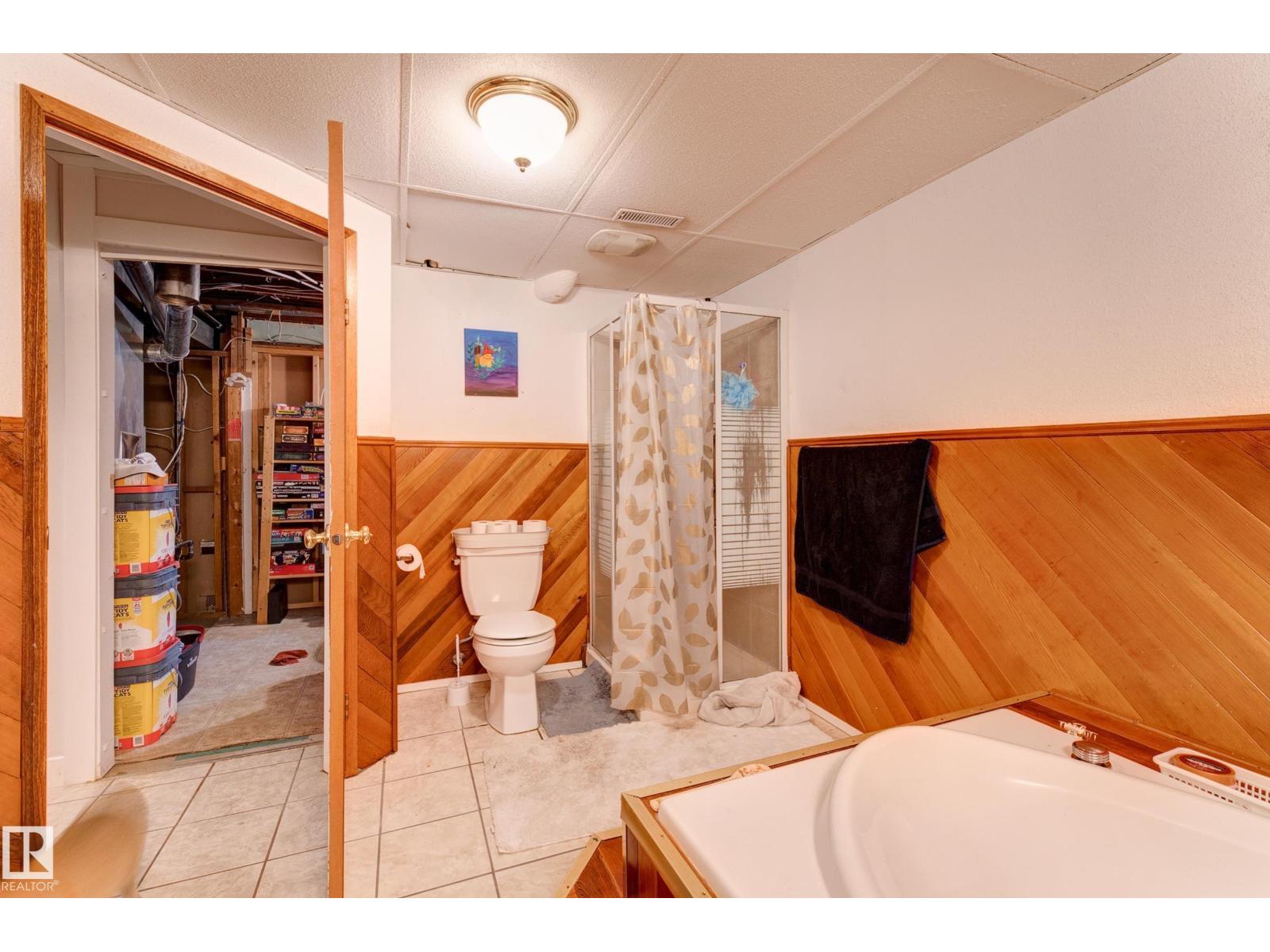13211 77 ST NW - 34