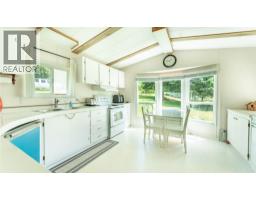 Full bathroom - 12655 Hepher Road, Boswell, BC V0B1A4 Photo 6