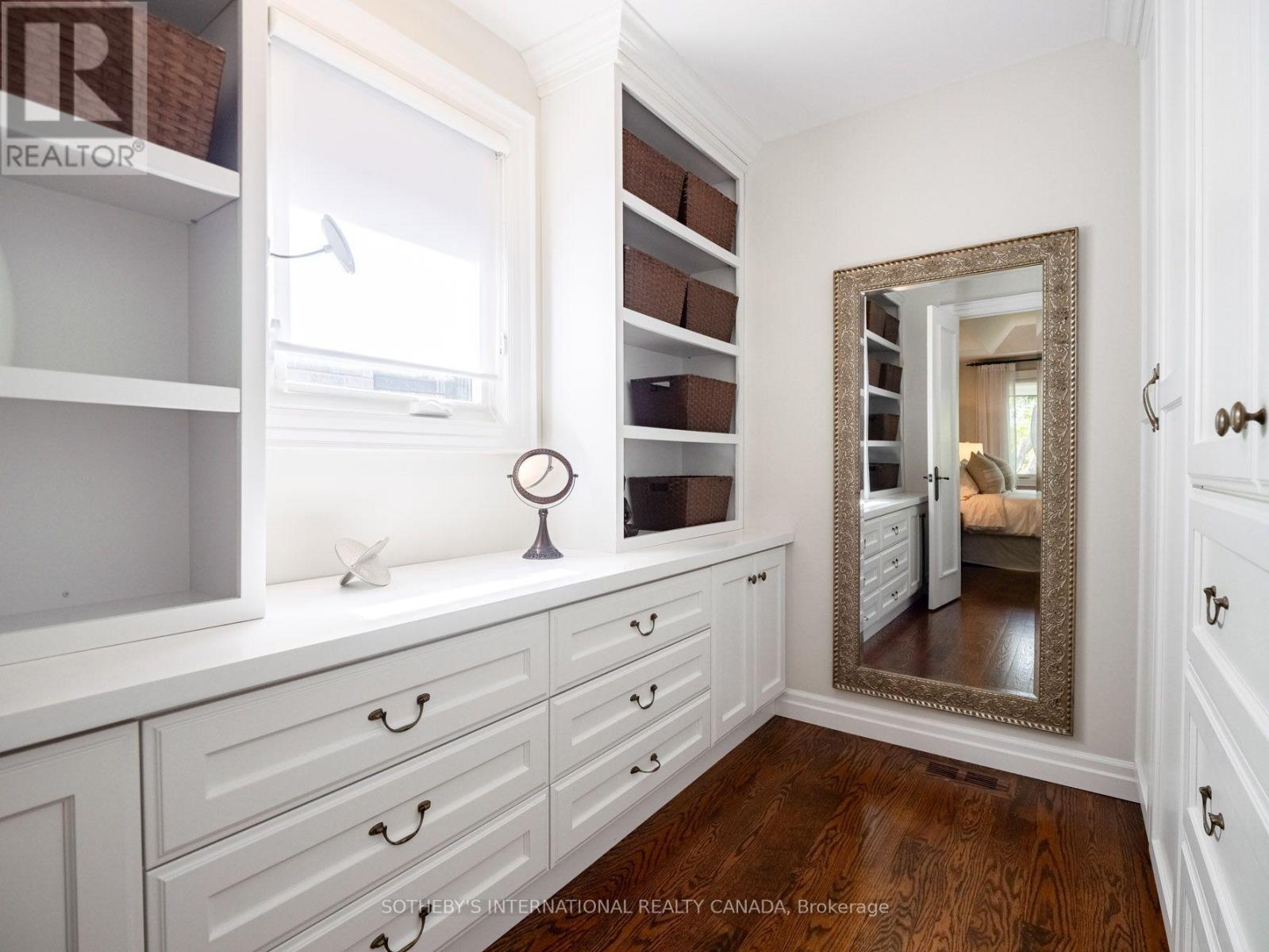 74 FOUR OAKS GATE - 18