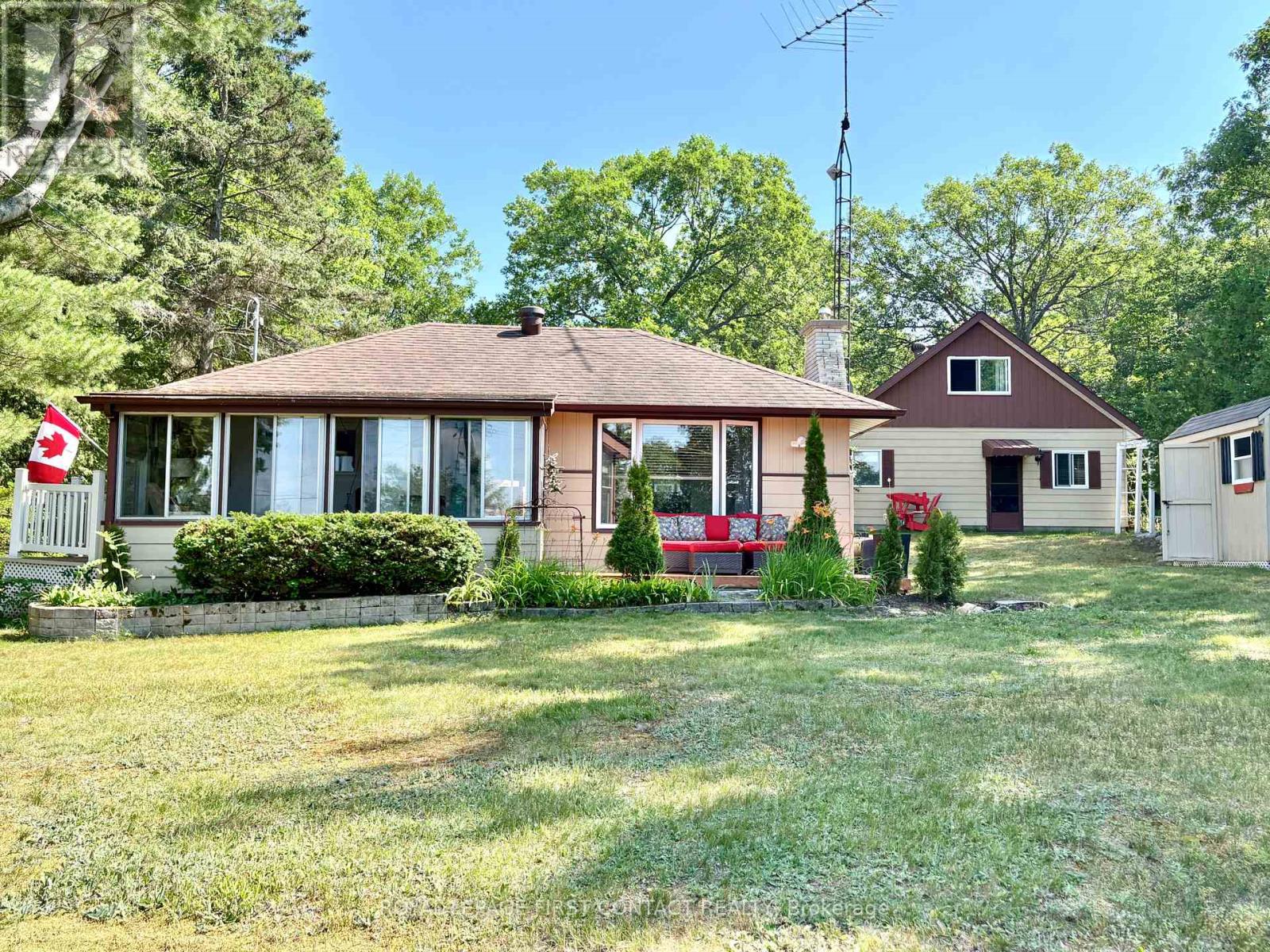 1987 CHAMPLAIN ROAD - 1