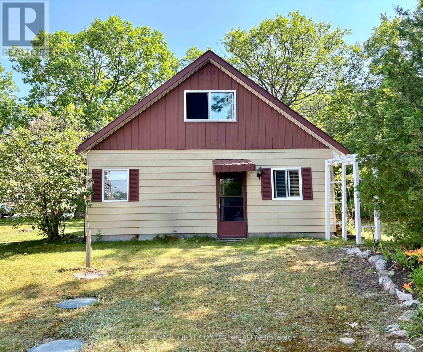 1987 CHAMPLAIN ROAD - 10