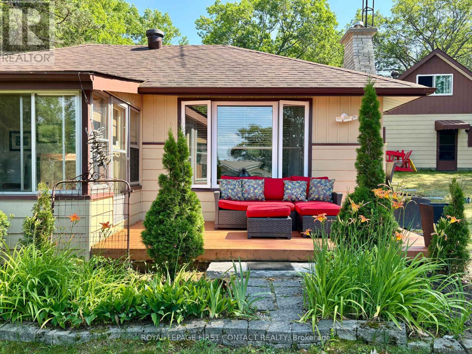 1987 CHAMPLAIN ROAD - 3