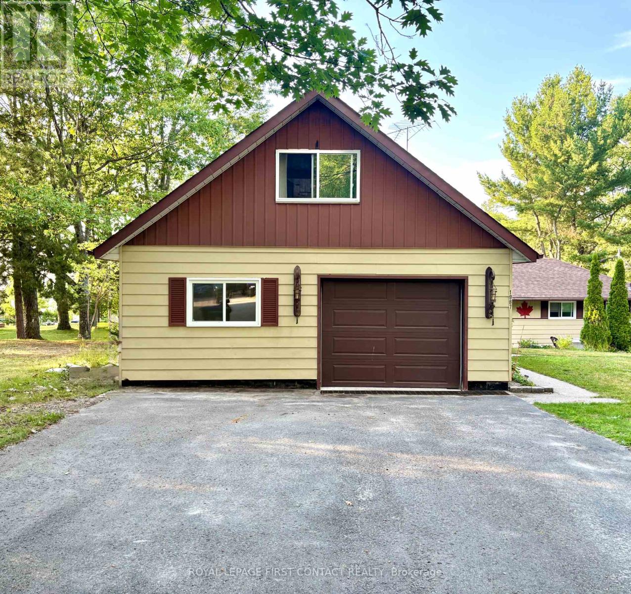 1987 CHAMPLAIN ROAD - 8