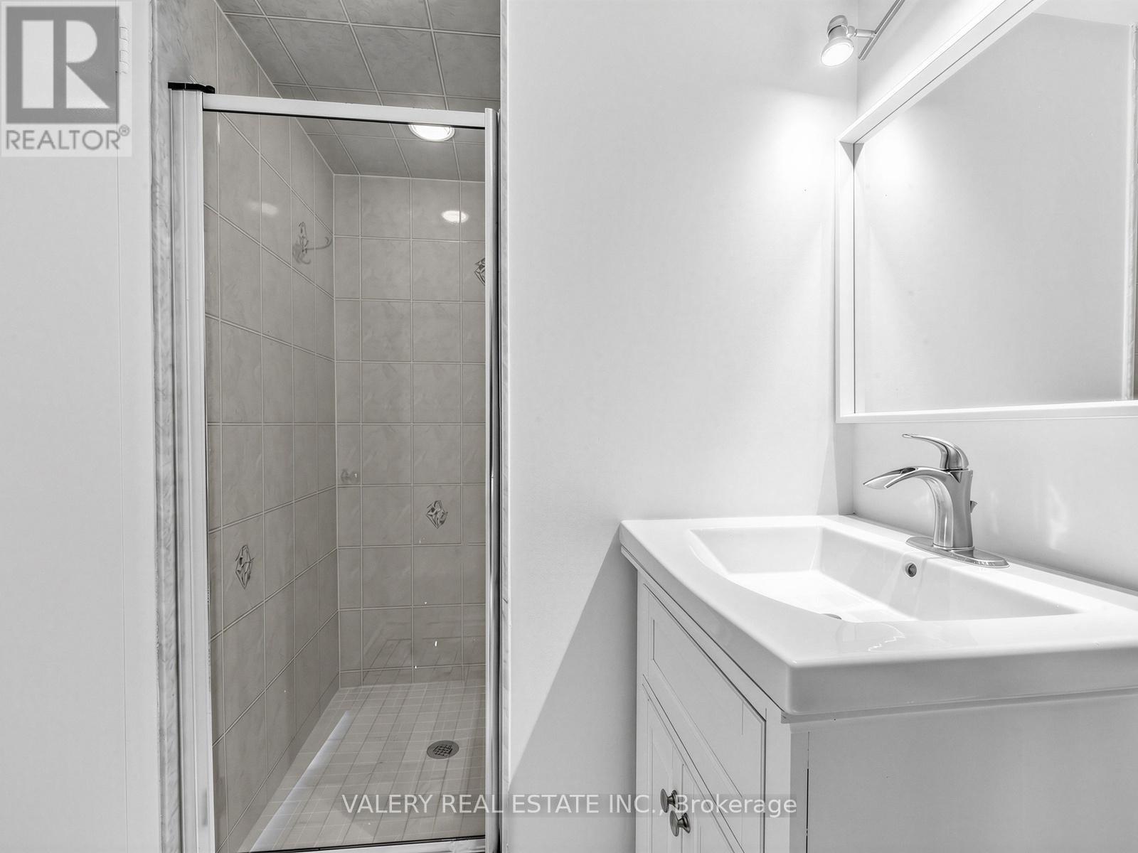 #827 250 MANITOBA STREET - Image 18
