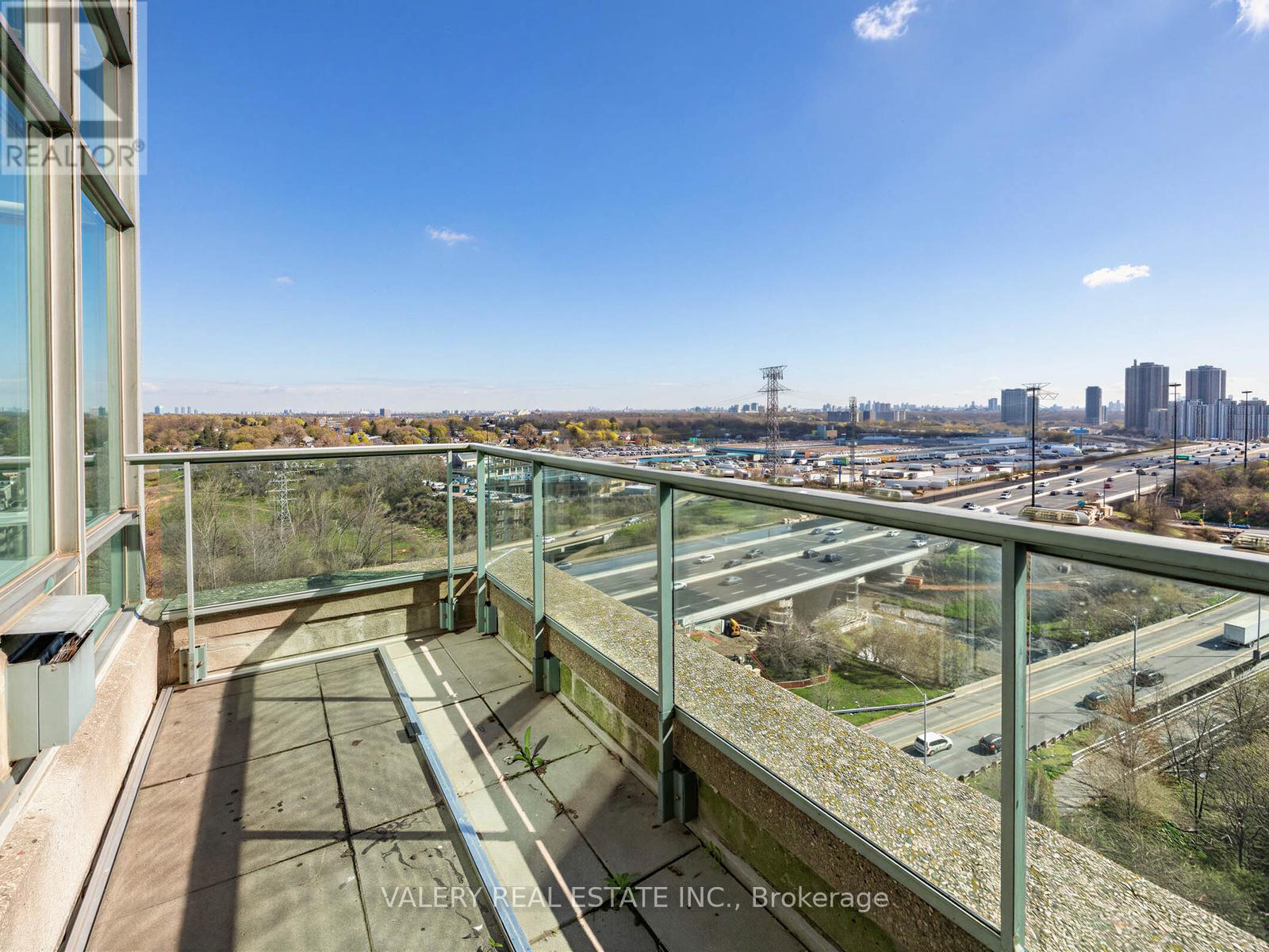 #827 250 MANITOBA STREET - Image 20