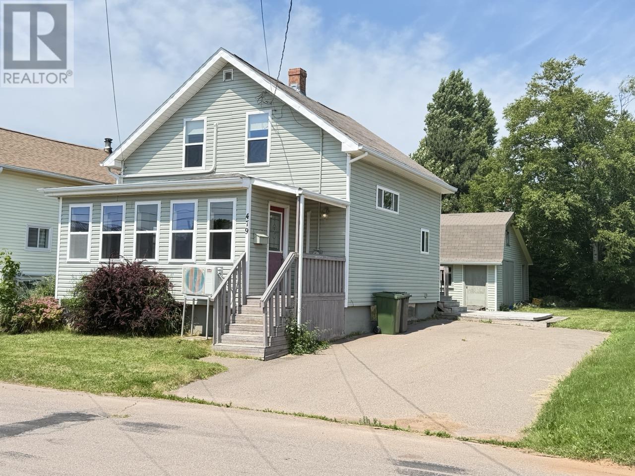 479 Sheen Street - 1