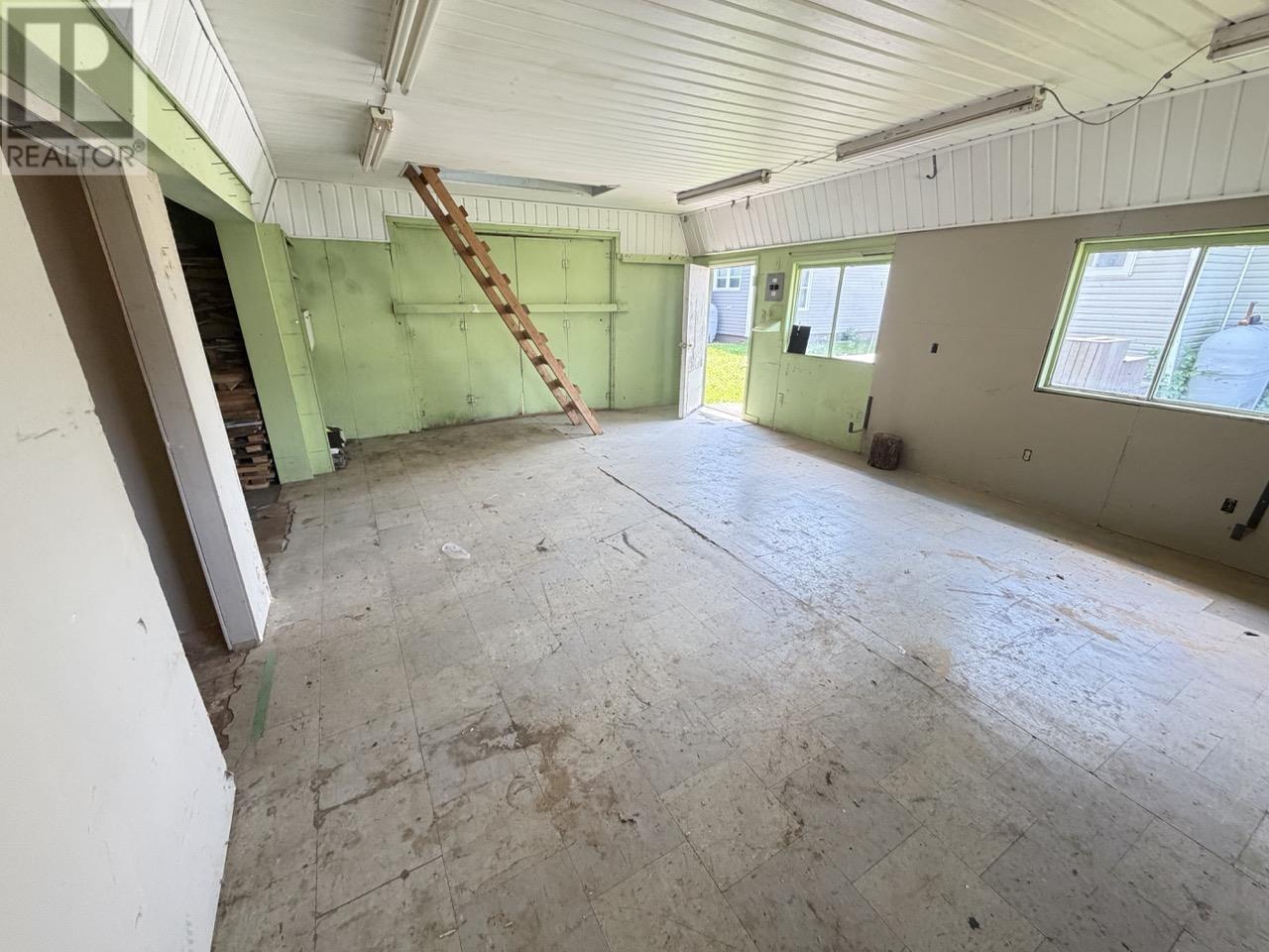 479 Sheen Street - 20