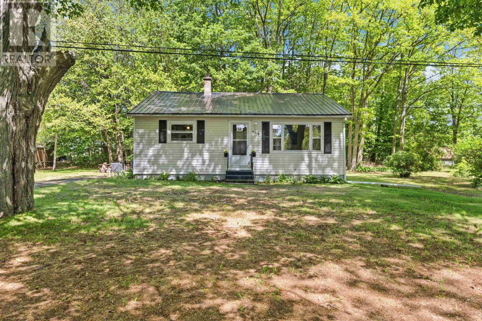 998 Maple Avenue - 1