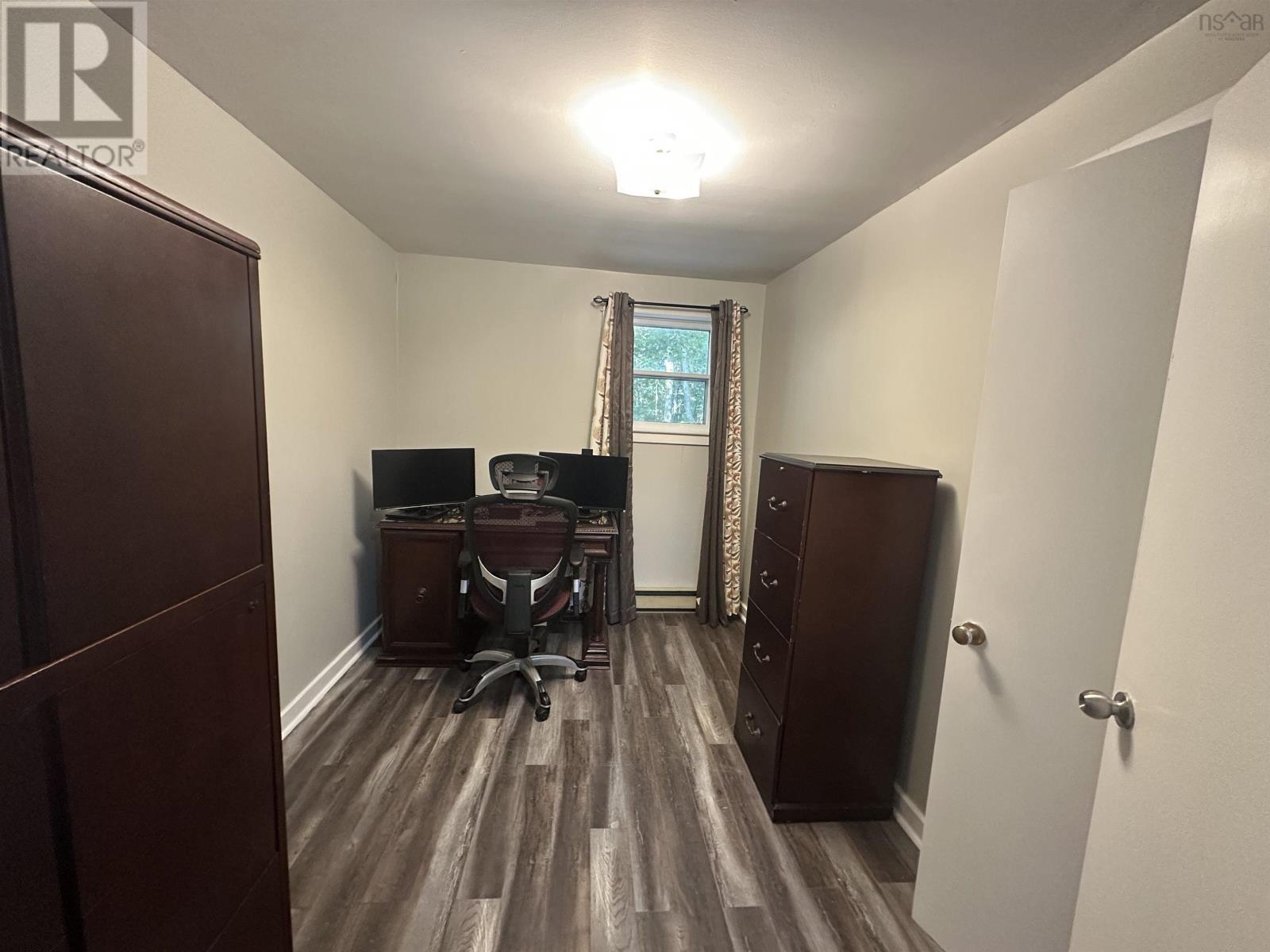 998 Maple Avenue - 20