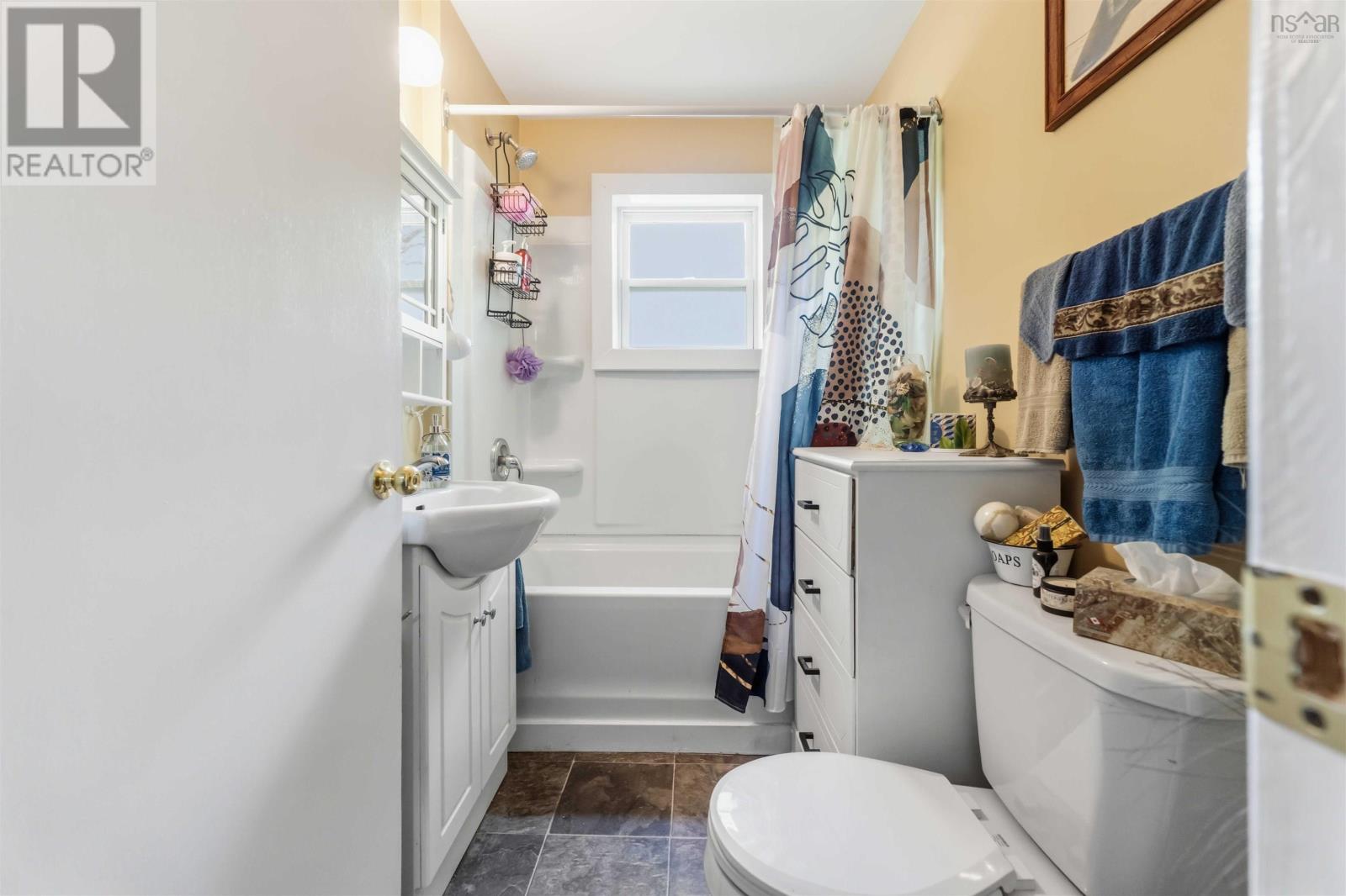 998 Maple Avenue - 23