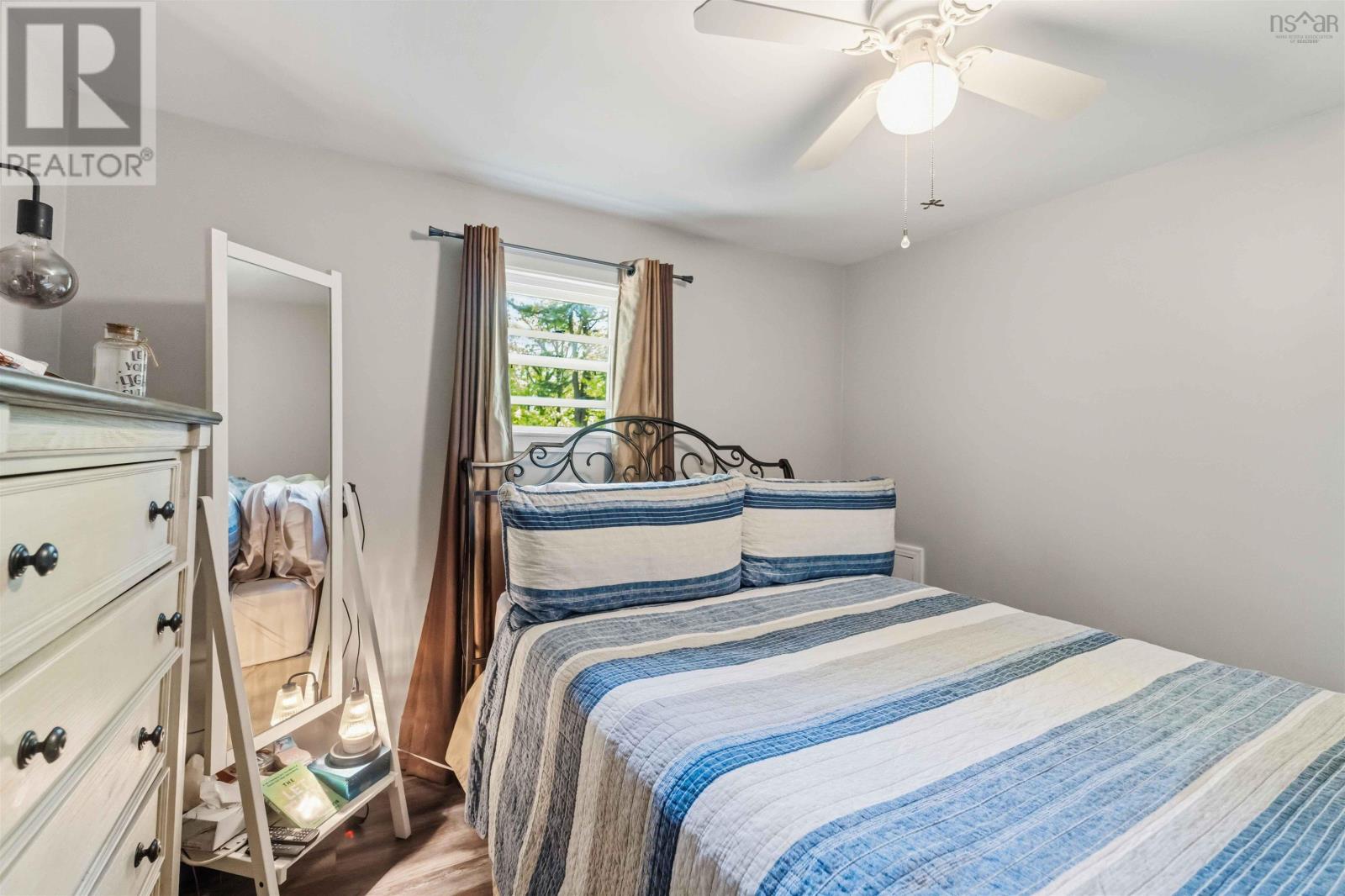 998 Maple Avenue - 16