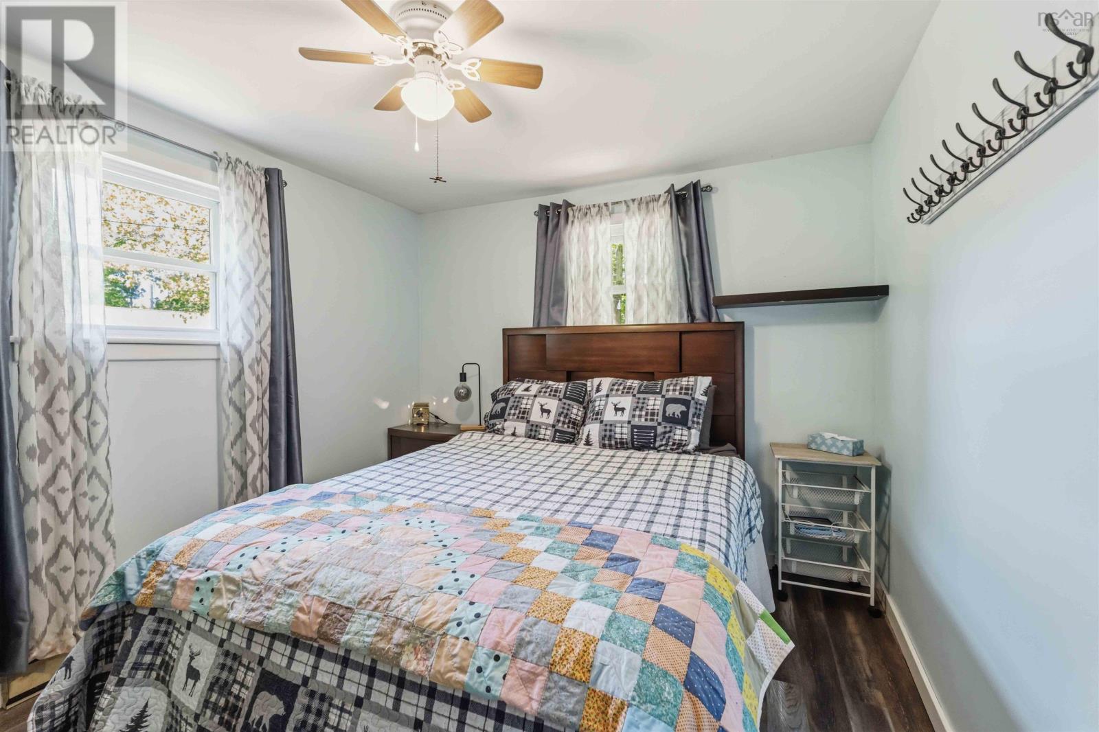 998 Maple Avenue - 27